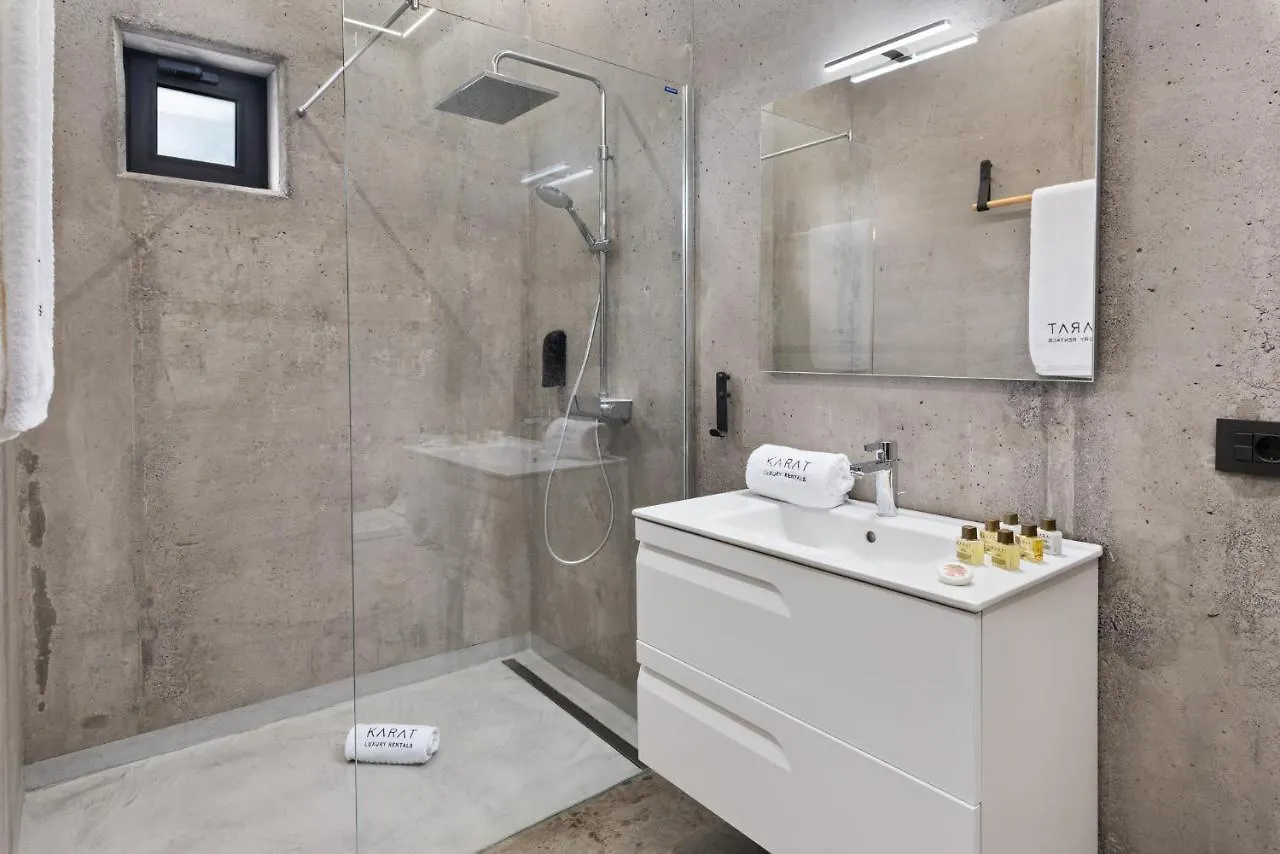 אדחה Karat Villa Atelier De La Vega